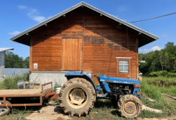 Tractor